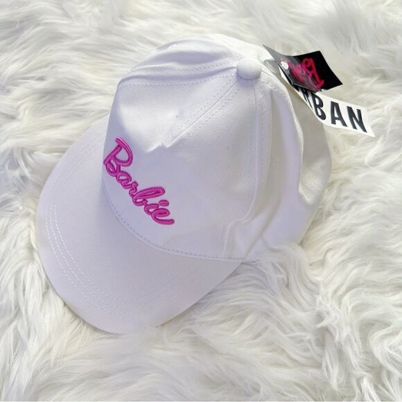 ɴᴡᴛ ʙᴀʀʙɪᴇ x ᴜᴏ ꜱɴᴀᴘʙᴀᴄᴋ ʟᴏɢᴏ ʜᴀᴛ - Picture 3 of 17